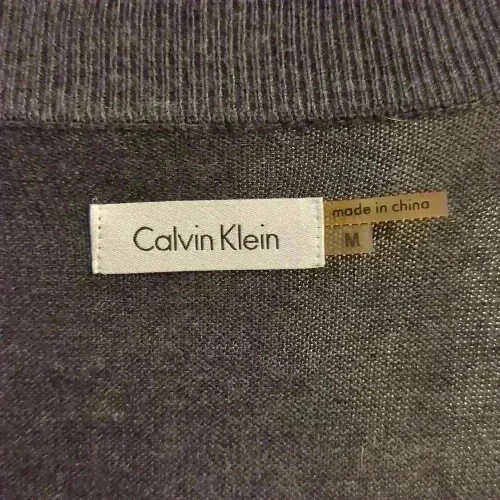 Calvin Klein, medium black coat - Picture 3 of 3